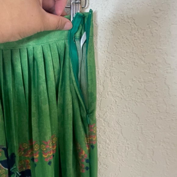 Farm Rio Floral Pleated Midi Skirt Size M Green Lightweight Side Zip Semi Sheer - Picture 4 of 9